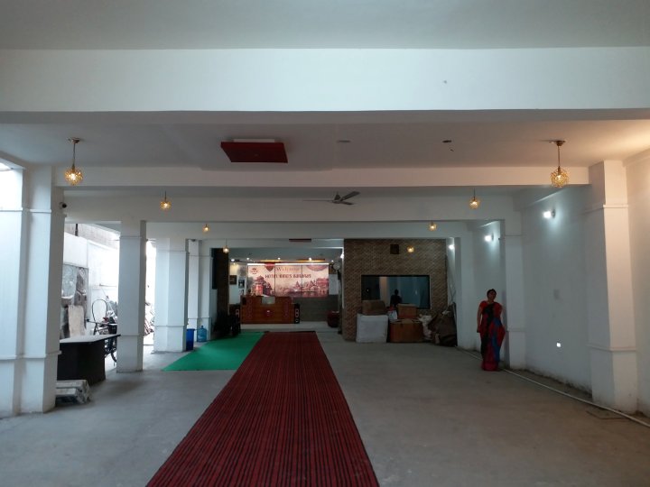 王之菠罗奈斯酒店(Hotel King's Banaras)