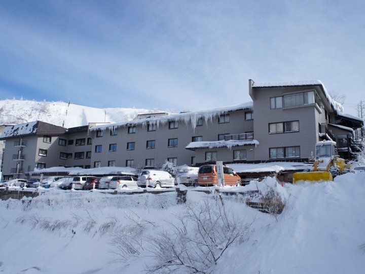 志贺高原酒店观景亭(Shiga Kogen hotel overlooking Pavilion)