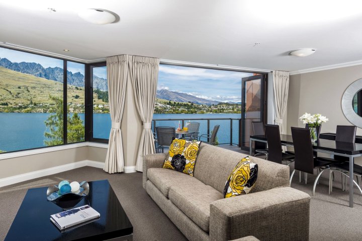 皇后镇湖岸盛橡度假酒店(Oaks Queenstown Shores Resort)