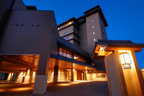城山阳台津山别墅酒店(The Shiroyama Terrace Tsuyama Villa)