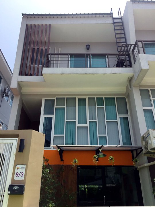 宁曼路上的温馨微笑小屋(Smile house Smile House Lake view Villa)