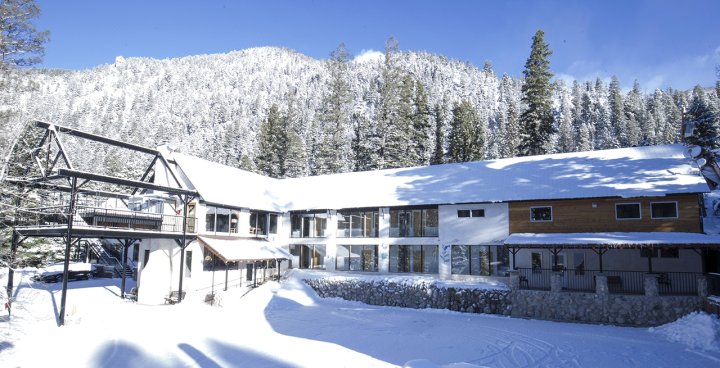 陶斯滑雪谷哥伦拜恩旅馆(Columbine Inn at Taos Ski Valley)