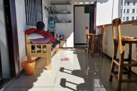 滇越青年旅舍(建水古城临安府署店)