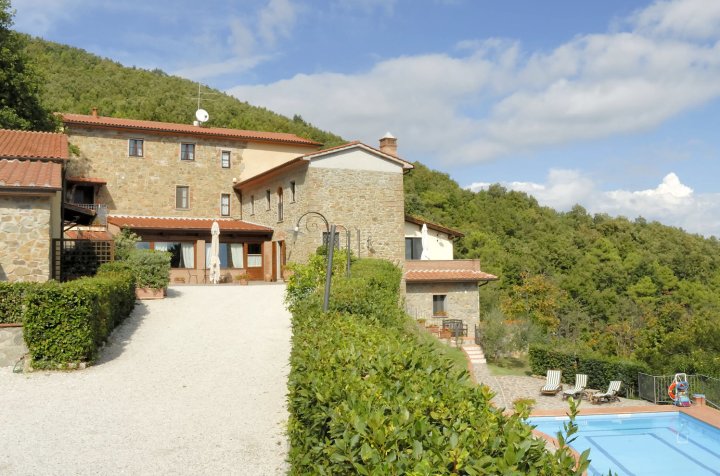 老爹小丘农庄酒店(Agriturismo Poggio De' Papi)