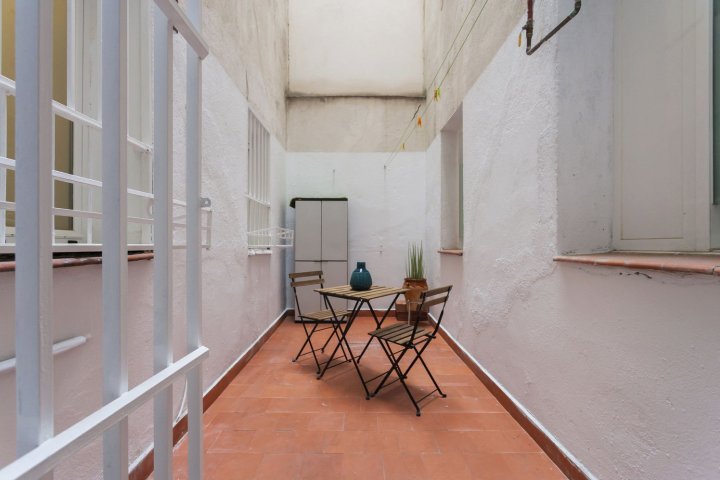 塞哥维亚隆达多博酒店(Dobo Homes Ronda de Segovia Apartment)