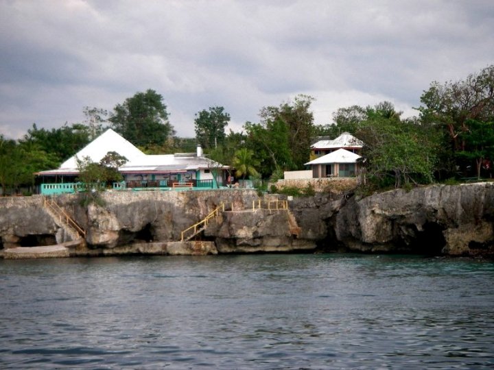 席泰滨度假酒店(Xtabi Resort)