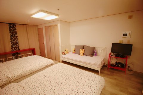 首尔市厅附近高级城景房公寓安谷分店(Superior City View Apartment Angu Branch Near Seoul City Hall)