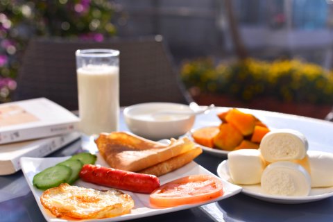 大理双廊半岛云端海景客栈