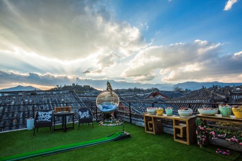 隐师观景轻奢民宿(丽江古城店)