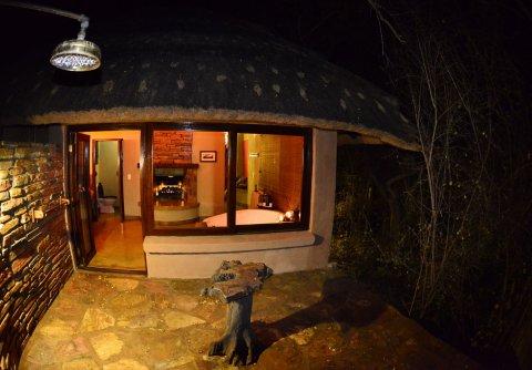 莫兹维里私人野生动物园旅馆(Motswiri Private Safari Lodge)