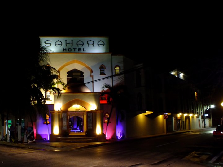 撒哈拉酒店(Sahara Hotel)