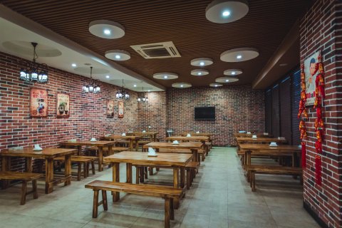 临沭菠萝树精品酒店