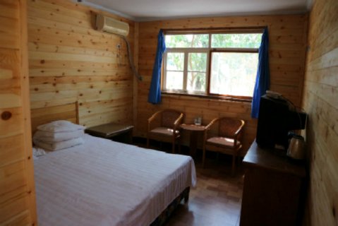 南北戴河民宿(昌黎滑沙滑草店)