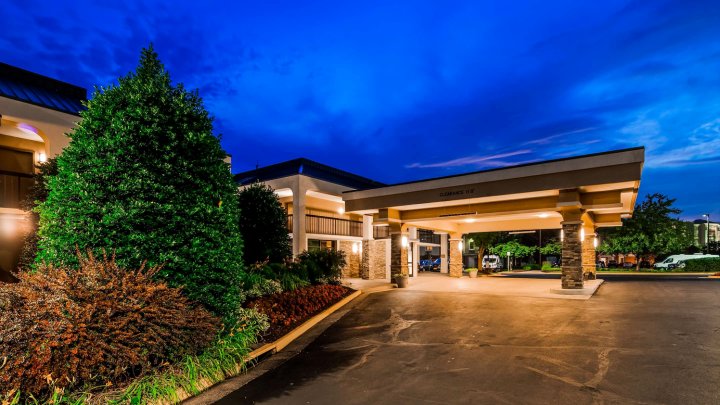 贝斯特韦斯特杜勒斯机场酒店(Best Western Dulles Airport Inn)