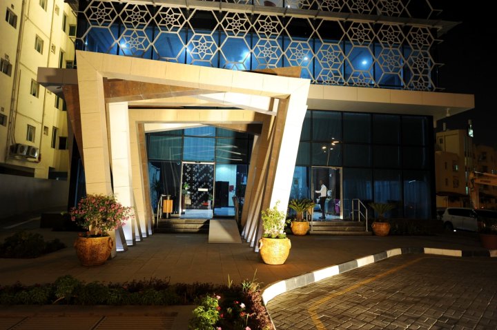 阿尔曼苏尔套房酒店(Al Mansour Suites Hotel)