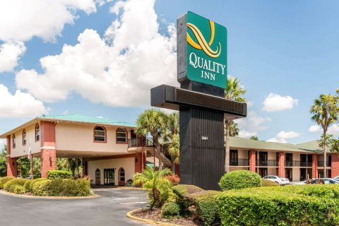 奥兰多机场凯艺套房酒店(Quality Inn & Suites Orlando Airport)