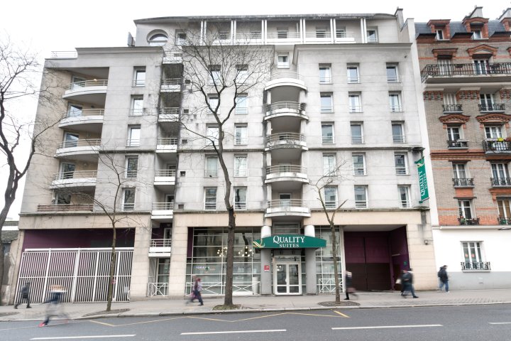 桑索快乐文化酒店(Quality Hotel & Suites Bercy Bibliothèque by HappyCulture)