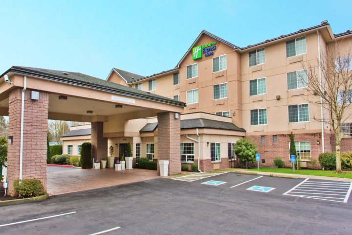 波特兰智选假日酒店 - 詹特伦海滩(Holiday Inn Express Hotel & Suites Portland - Jantzen Beach, an IHG Hotel)