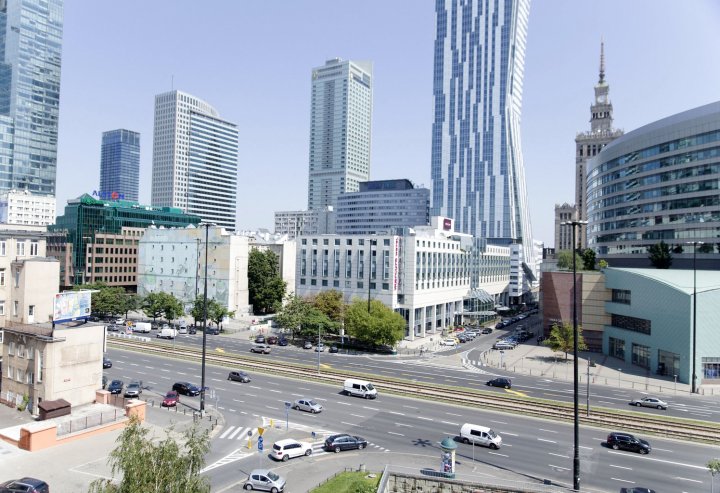 华沙伦特中央公寓酒店(Warsawrent Apartamenty Centralna)