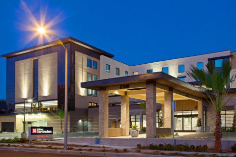 伊尔芬/奥兰治县机场希尔顿花园酒店(Hilton Garden Inn Irvine/Orange County Airport)