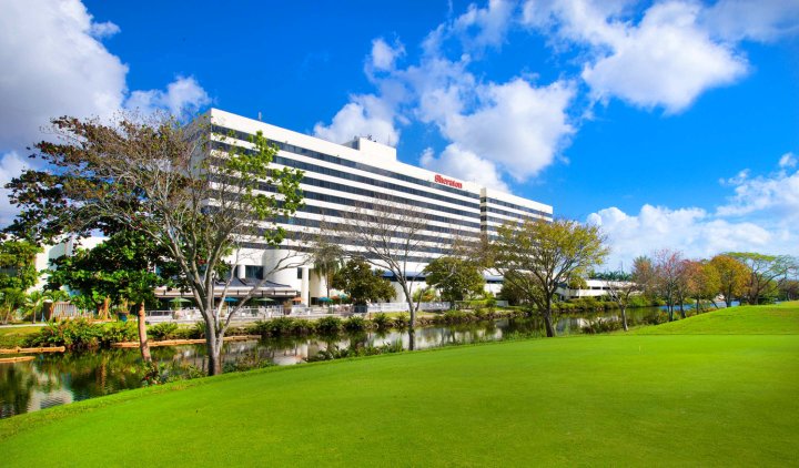 喜来登迈阿密机场酒店及行政会议中心(Sheraton Miami Airport Hotel and Executive Meeting Center)