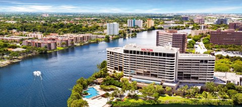 迈阿密机场蓝色泻湖希尔顿酒店(Hilton Miami Airport Blue Lagoon)