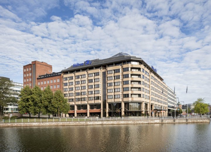 赫尔辛基斯特兰德希尔顿酒店(Hilton Helsinki Strand)