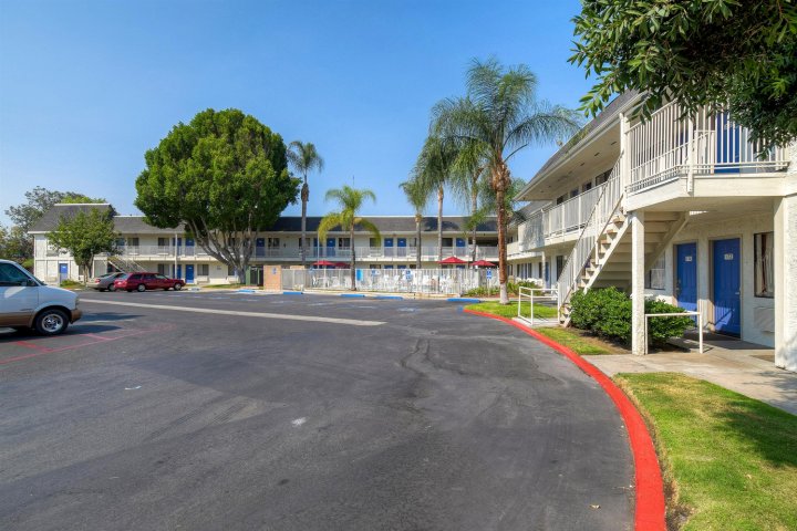 圣地亚哥-埃尔卡洪6号汽车旅馆(Motel 6-El Cajon, CA - San Diego)