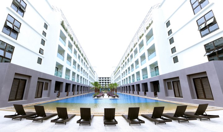芭堤雅沃勒布里丽嘉度假村及水疗中心(Woraburi Pattaya Resort & Spa)