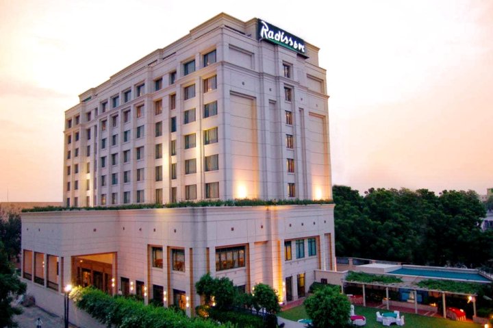 菠罗奈斯丽筠酒店(Radisson Hotel Varanasi)