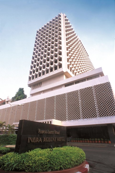 因地亚丽晶酒店(Indra Regent Hotel)