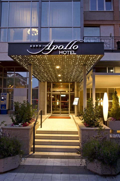 阿波罗布拉迪斯拉发大酒店(Apollo Hotel Bratislava)