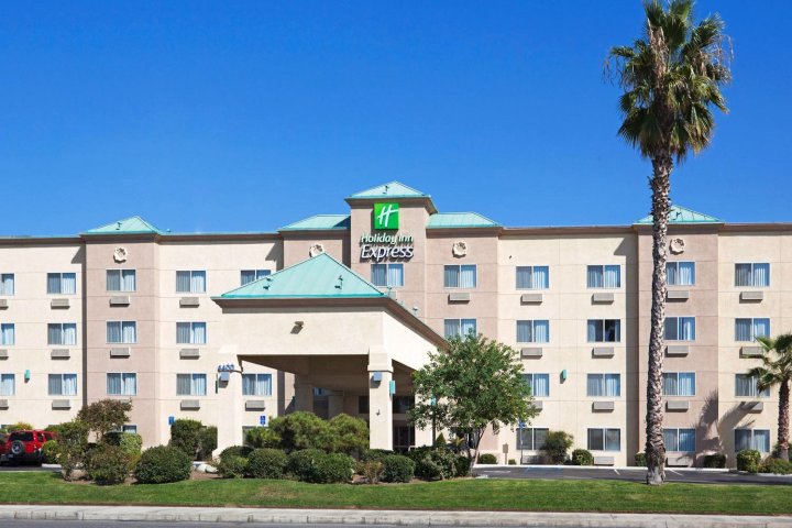 贝克斯菲尔德假日快捷酒店(Holiday Inn Express Bakersfield, an IHG Hotel)