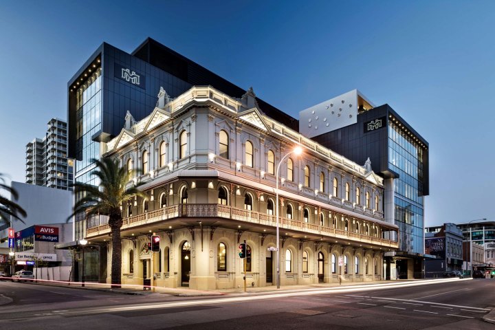 墨尔本酒店(The Melbourne Hotel)