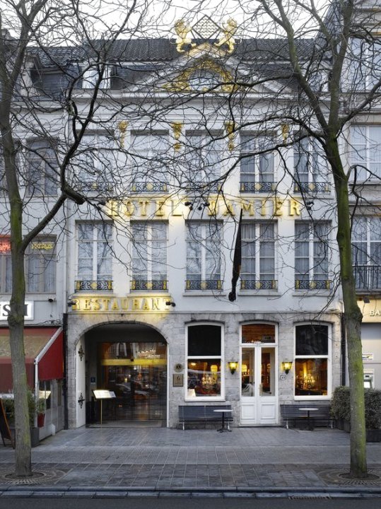 达米耶科特赖克酒店(Hotel Damier Kortrijk)