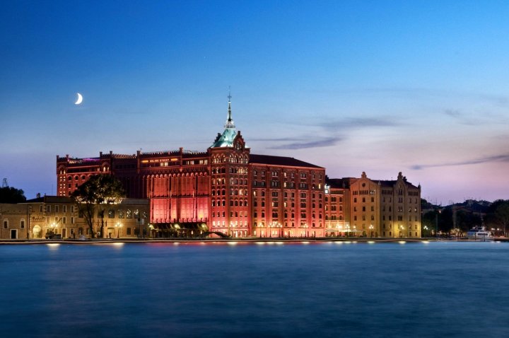 威尼斯莫利诺斯塔基希尔顿酒店(Hilton Molino Stucky Venice)