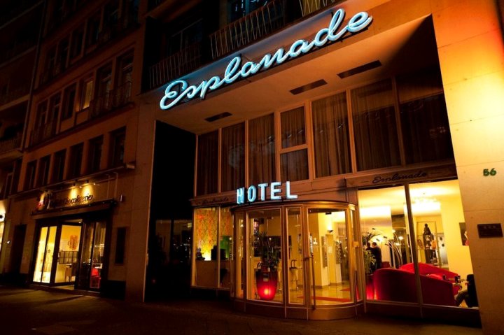 艾斯普兰纳德酒店(Hotel Esplanade)