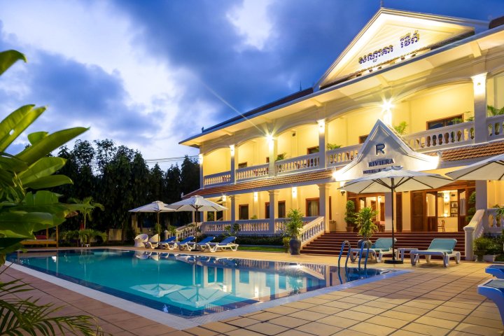 凯帕海滨别墅酒店(Riviera Hotel & Resort Kep)
