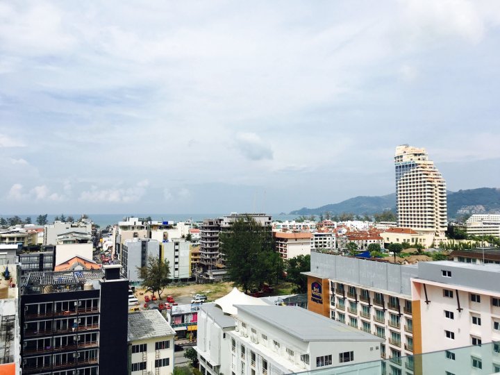 凤凰大酒店(Phoenix Grand Hotel)