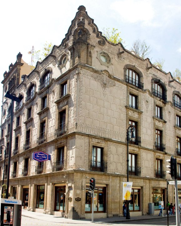 墨西哥城历史中心欢朋酒店(Hampton Inn & Suites Mexico City - Centro Historico)