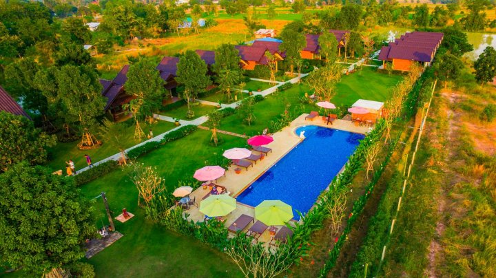 素可泰萨瓦迪度假村(Sawasdee Sukhothai Resort)