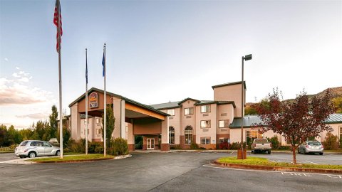 假日山庄贝斯特韦斯特酒店(Best Western Holiday Hills)