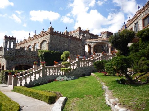 卡斯提罗桑塔赛斯利亚酒店(Hotel Castillo de Santa Cecilia)