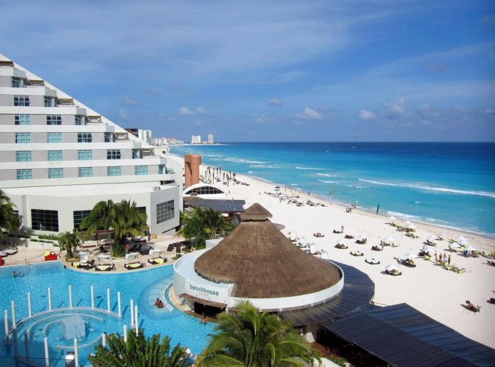 坎昆JW万豪水疗度假村(JW Marriott Cancun Resort & Spa)