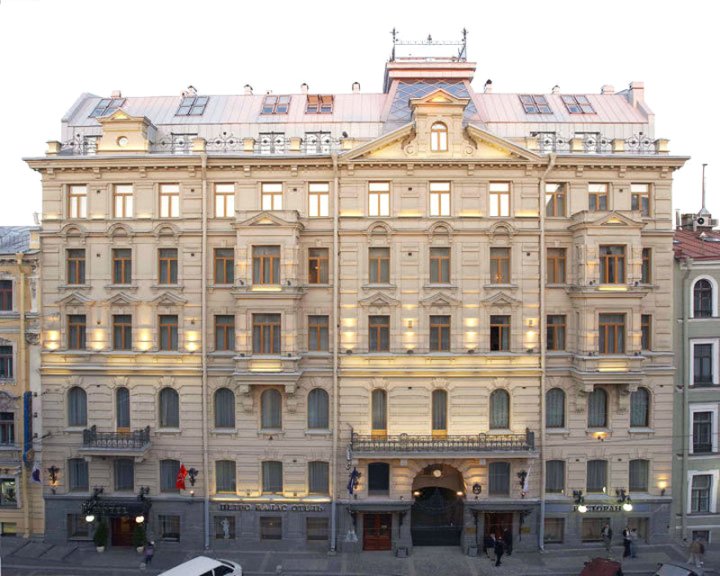 圣彼得堡佩德罗皇宫酒店(Petro Palace Hotel St.Peterburg)