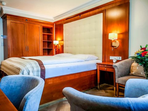 大象酒店(Hotel Elefant)