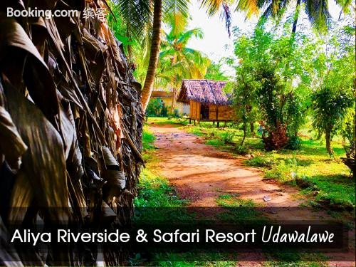 Aliya Riverside & Safari Resort