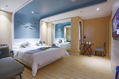 皇马假日游艇度假酒店(海口友谊阳光城万绿园店)