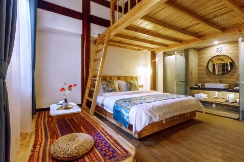 腾冲一方逍遥客栈(和顺店)