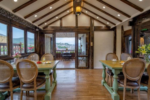 丽江古城听花堂·360度观古城度假酒店(大水车店)